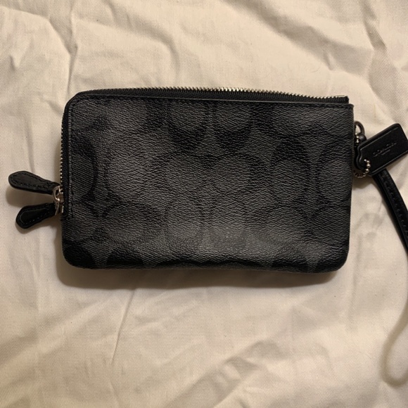 Wristlet - Picture 2 of 3
